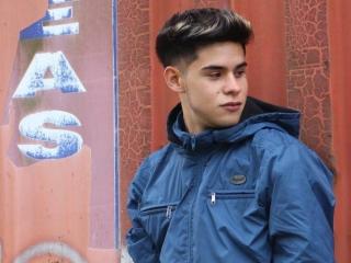 DerrickBigX - Live sexe cam - 8693504