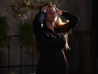 AmelyAlba - Live sex cam - 8713208