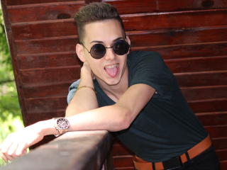 KevinDelvin - Live sex cam - 8757848