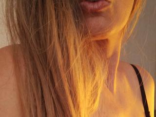 mayacorse live cam model at XLoveCam