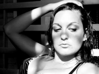 SelinaKyle Fellation XXX Cams - Photo 15/21