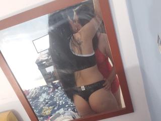 AlexaAndAshley Webcam Porno Live - Photo 17/41