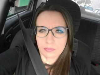 MilfQueen - Live sex cam - 9562152