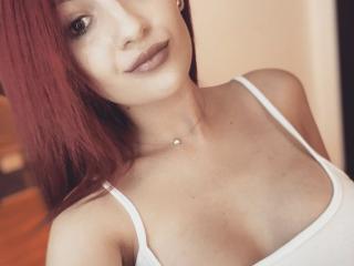 CindySweetBlue live cam model at XLoveCam