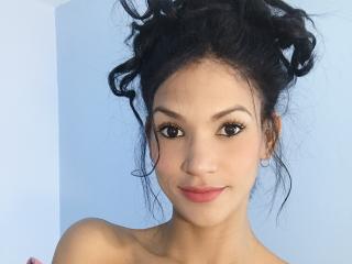 PaulinaNicolle live cam model at XLoveCam