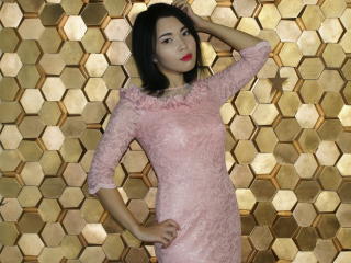 Zdjęcia profilu sexy modelki Magnanimous, dla bardzo pikantnego pokazu kamery na żywo!