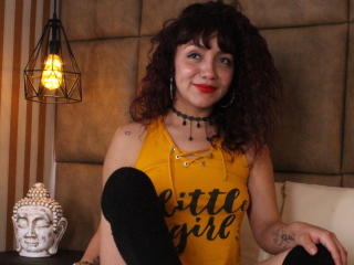 Picture of the sexy profile of HottyKendall, for a very hot webcam live show !