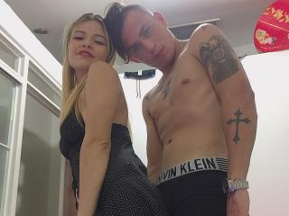 Foto de perfil sexy da modelo SexLatinos69, para um live show muito quente!