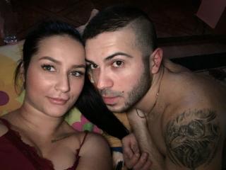 Foto de perfil sexy da modelo FirstFantasy, para um live show muito quente!