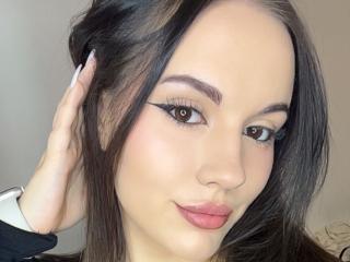 nude live chatroom LaylaBusty69
