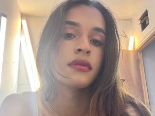 AmyLevins webcam xlove model stream image