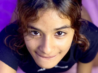 Profile of MiaLeminia