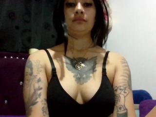 adult camming HannaLopes