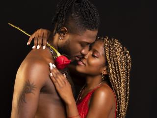 Foto de perfil sexy da modelo KenniaXBilli, para um live show muito quente!