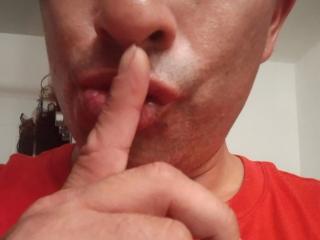 Profile of leaveitinsideme-hot