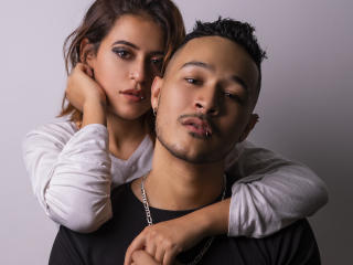 Foto de perfil sexy da modelo HunterXAriana, para um live show muito quente!